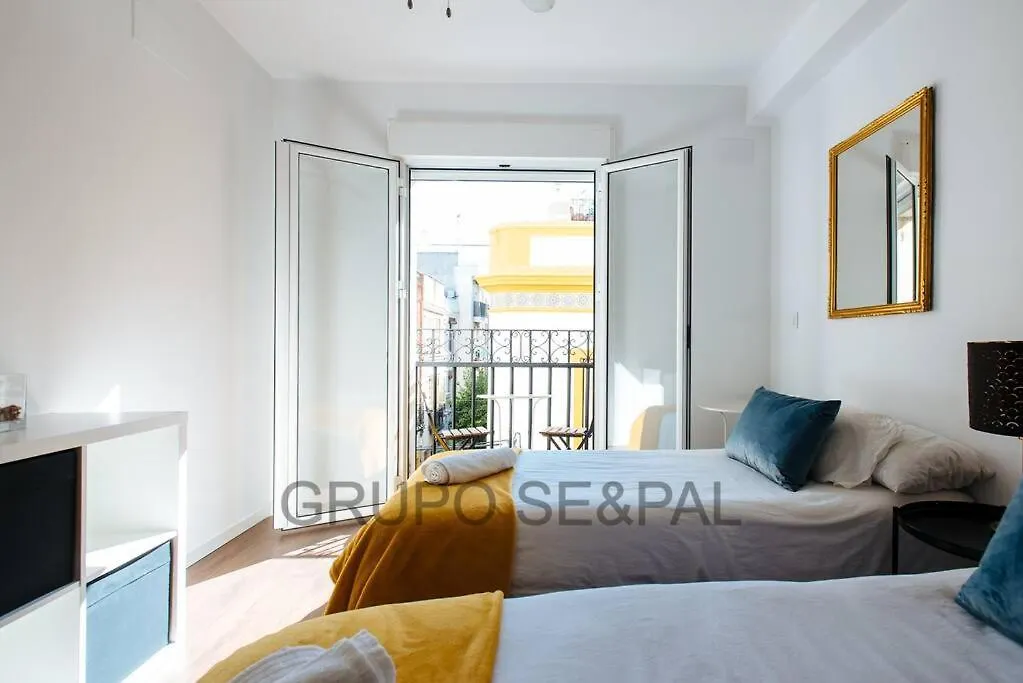 Cder Apartment Center Cathedral And Alcazar Seville